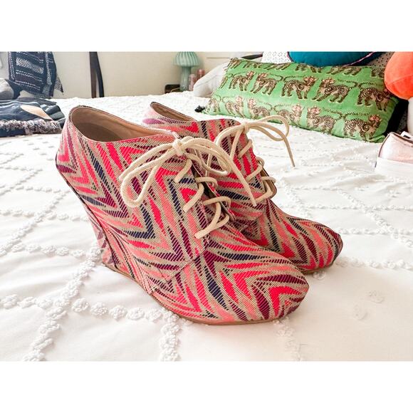 Qupid Wedge Platform Booties Women's Size 9 - Picture 1 of 7